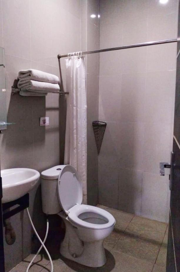Khariz Hotel Bukittinggi Kültér fotó